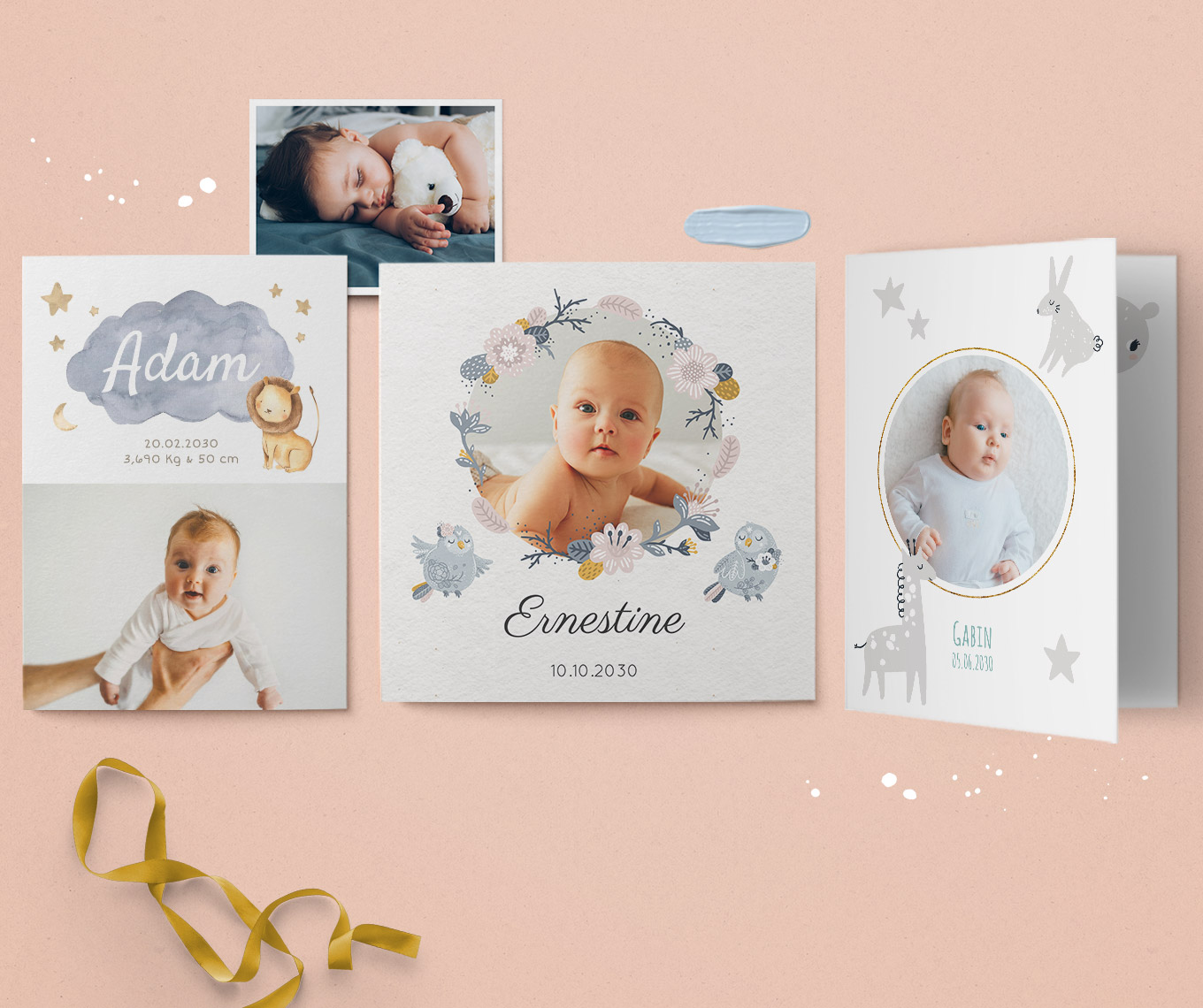 Trois faire-parts de naissances personnalisés avec des photos de bébé et des motifs nuages, animaux et fleurs.